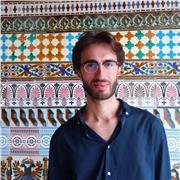 Historiador del Arte, Máster en Patrimonio Andaluz y Profesor de Geografía e Historia.
